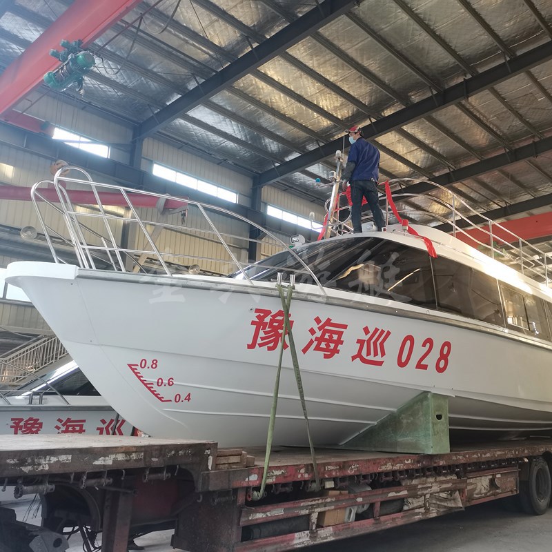 廠家供應(yīng)玻璃鋼客船，巡邏艇，交通艇，公務(wù)接待艇，觀光艇，游艇